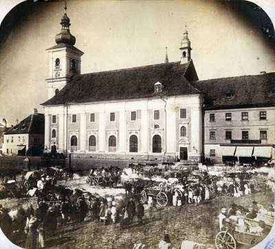 Rosti_Pal.1830-1878.Hermannstadt.Nagyszeben.Grosser Ring mit Katholischen  Kirche.cca 1859-1860.jpg